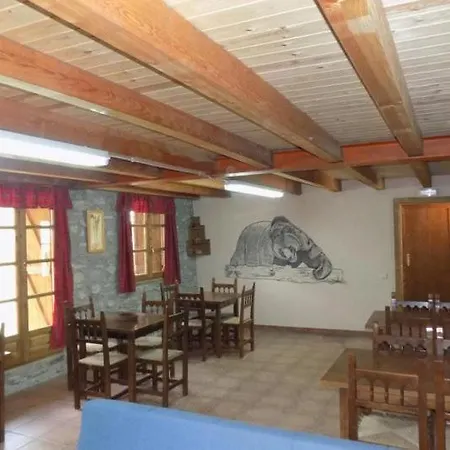 Albergue Refugi D' Alos *