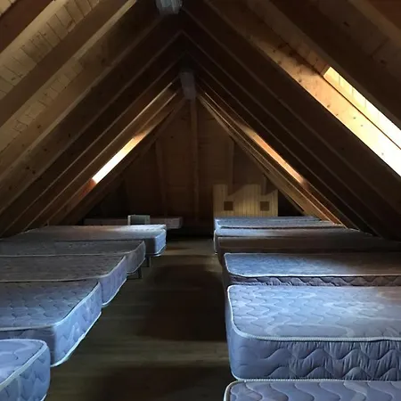 Refugi D' Alos Albergue