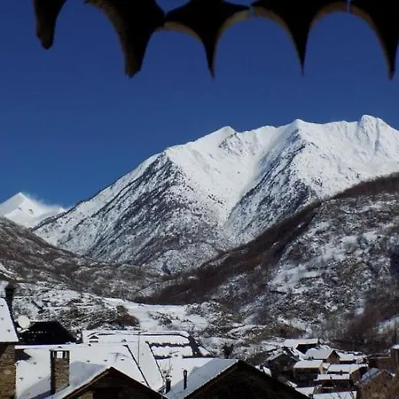Chalé Refugi D' Alos *